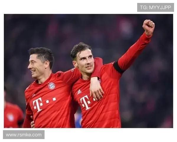 亚自由与罗萨里之战的战术较量与球队表现分析